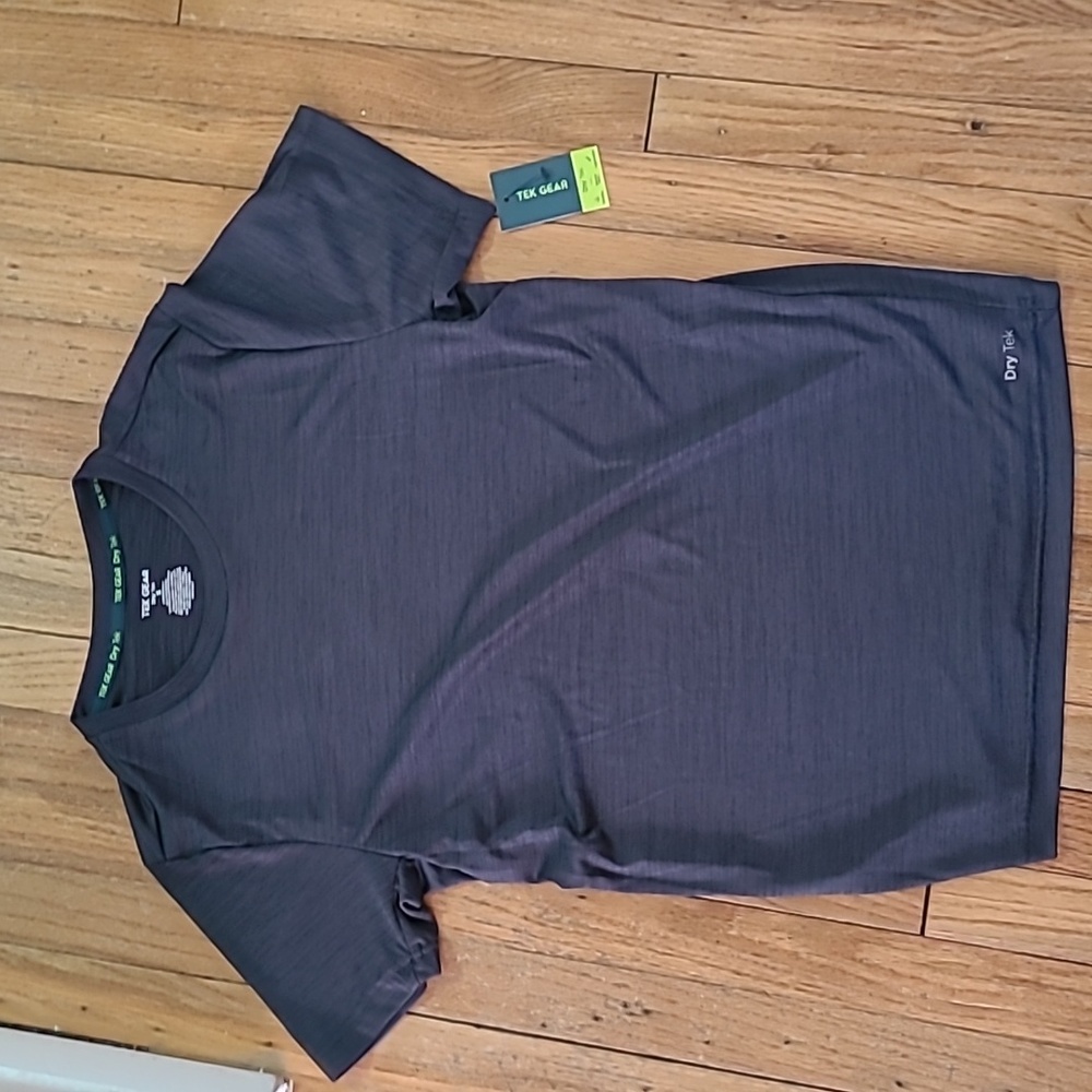 Tek Gear Dry tek shirt
